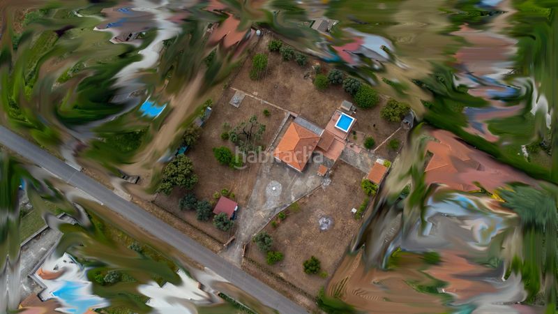 Foto 1a3108f5-df0b-4f32-870f-4ea831ffa188. Casa a avenida avenida campomanes 37 a Dehesilla de Calamón - Campomanes Badajoz