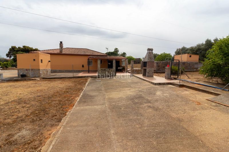 Foto ac0df933-8f49-47b3-b506-35fcb490a950. Casa a avenida avenida campomanes 37 a Dehesilla de Calamón - Campomanes Badajoz