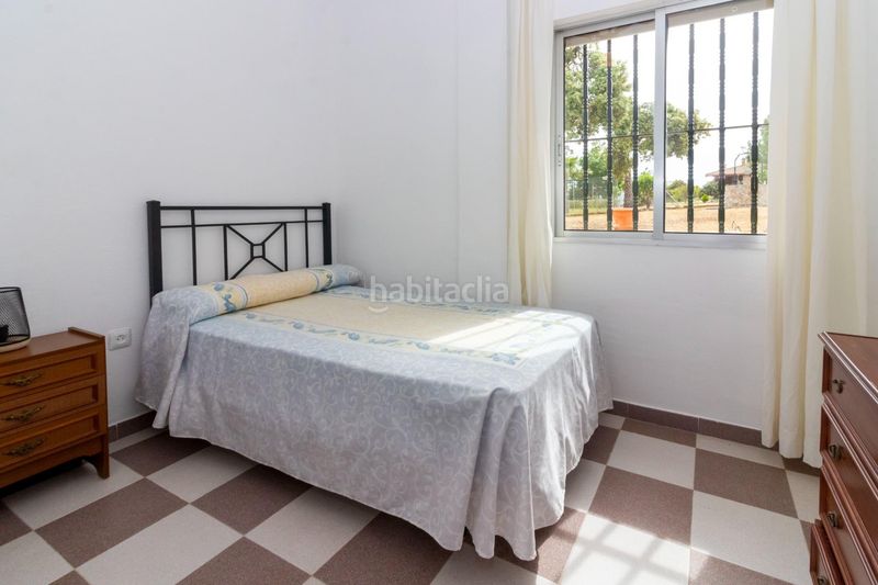 Foto d48e86b8-3655-440c-add6-ec3b46af8950. Casa a avenida avenida campomanes 37 a Dehesilla de Calamón - Campomanes Badajoz