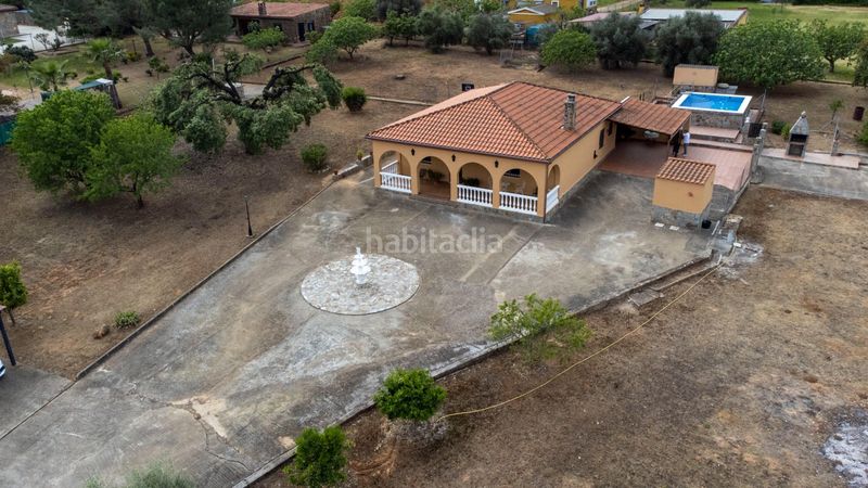 Foto f41ea90d-b61b-451c-9372-b3d88c21d15f. Casa a avenida avenida campomanes 37 a Dehesilla de Calamón - Campomanes Badajoz