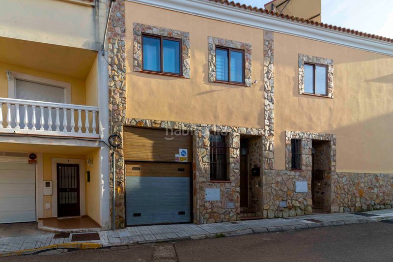 Foto e53a36b9-f6e7-400c-9ce4-d7e5026bd520. Casa amb aparcament a Carretera de Sevilla - Los Montitos Badajoz