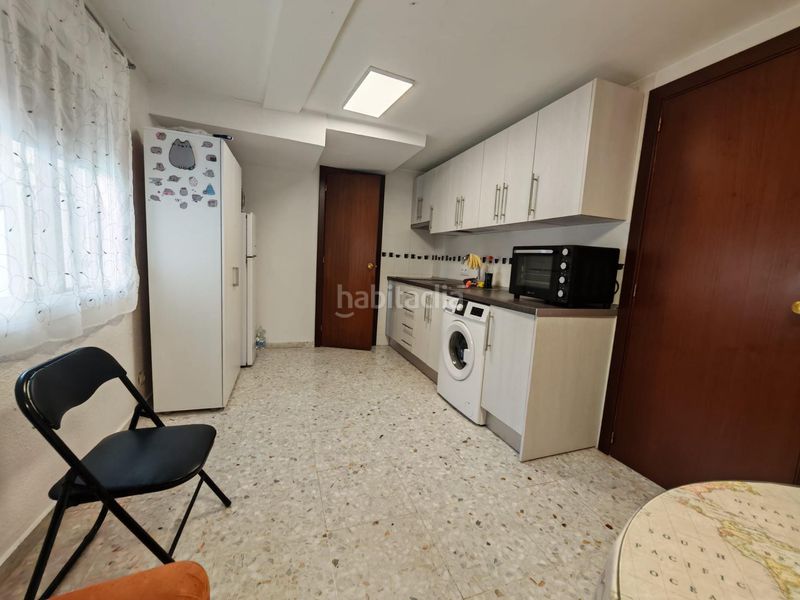 Foto c7cdeda9-29c6-4e31-9029-fb4e126ad797. Oficina un espacio diferente, con muchas posibilidades en Badajoz