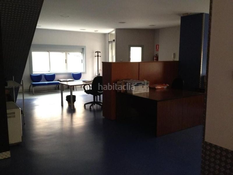 Foto daacdfe0-c5d3-4fe8-90ec-2a12ed04c299. Local comercial a Los Rosales Coruña (A)