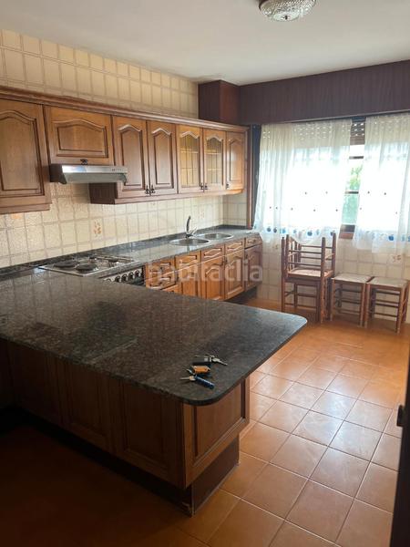 Foto 29d09a4b-f9aa-4801-938e-abb001eab3ae. Casa con camino parcheggio in Loureda - Lañas - Barrañán Arteixo