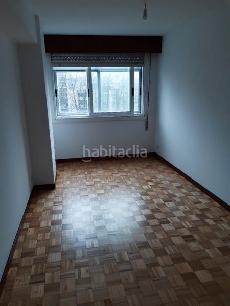 Foto bff99cf6-e38a-401c-abc7-bd3b599dccb6. Alquiler piso alquiler amplio piso en ronda nelle en Coruña (A)