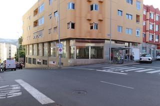 Affitto Locale commerciale in Calle bruno pérez medina 1