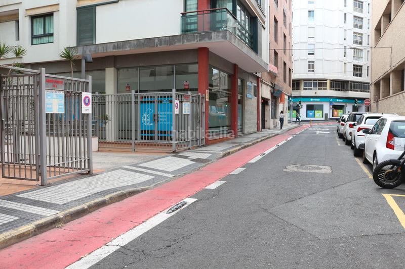 Foto 2637ed9d-6056-4f53-952d-046a5bd5430d. Parking coche en calle diderot 19 en Santa Catalina - Canteras Palmas de Gran Canaria (Las)