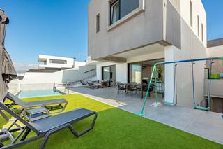 Chalet in Calle trasatlántico valbanera 36