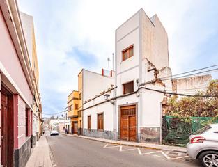 Edificio in Calle la salle 5