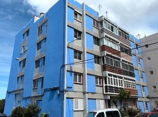 Piso en Calle azafata delgado 12