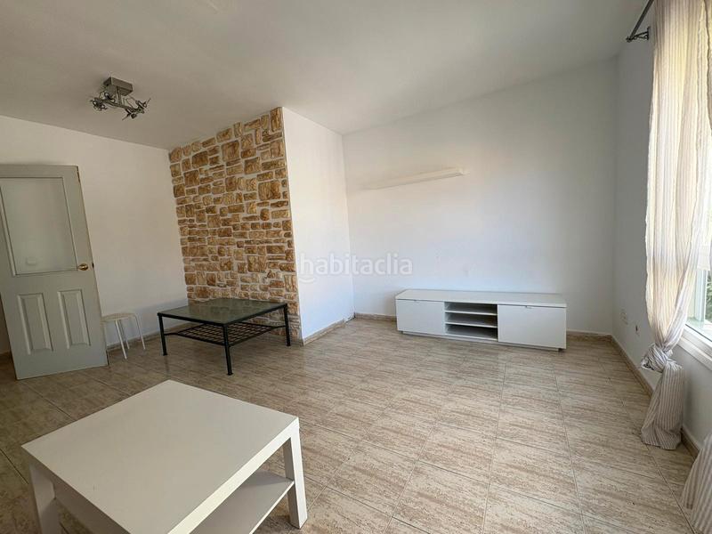 Foto d0aa2393-1dff-41d0-8bb5-c426cf4f1471. Flat in calle pintor miró mainou 17 in Tamaraceite Palmas de Gran Canaria (Las)