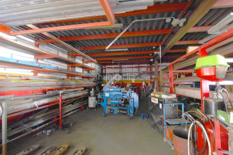 Foto ecfe940e-23e4-46b0-9108-51b52d9d005c. Nave industrial en calle el roso 27 en Jinamar Telde