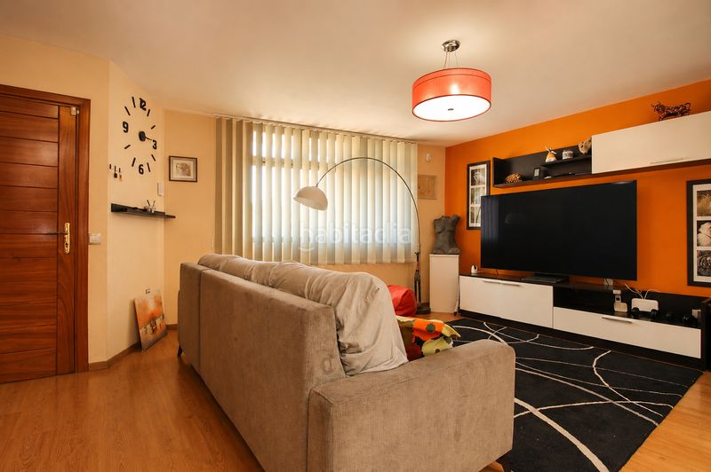 Foto 575e6862-bd3a-4f50-b164-d06b2fa5b0ea. Casa adossada a calle garajonay 76 a Cruce de Arinaga Agüimes