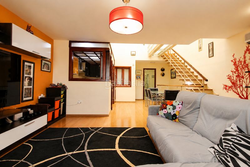 Foto cb933f4d-0a91-4e24-9029-9138889bec4c. Casa adossada a calle garajonay 76 a Cruce de Arinaga Agüimes