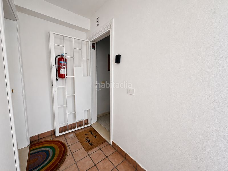 Foto c9c92869-e9e6-4b88-b71f-f964491a777f. Casa adossada a calle panamá 8 a costa Teguise Teguise