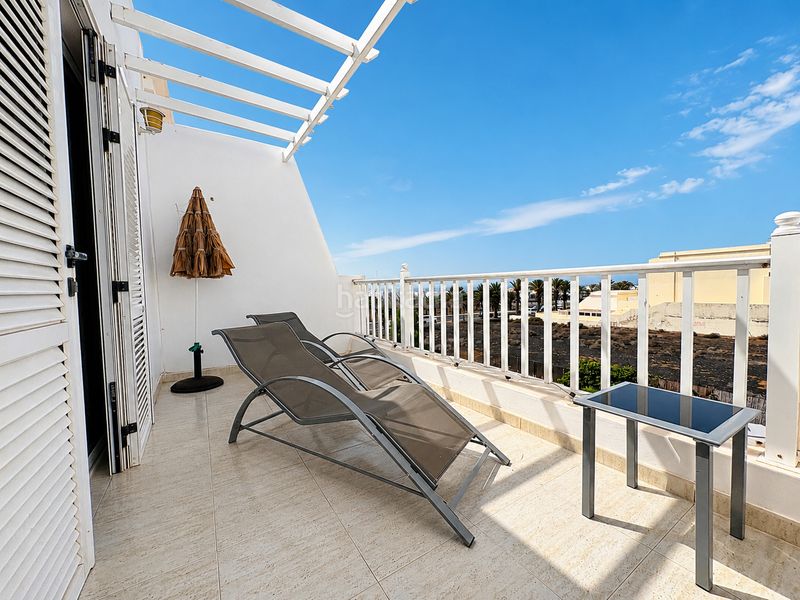 Foto d56e4b64-1522-4925-9950-0a6b30848368. Casa adossada a calle panamá 8 a costa Teguise Teguise