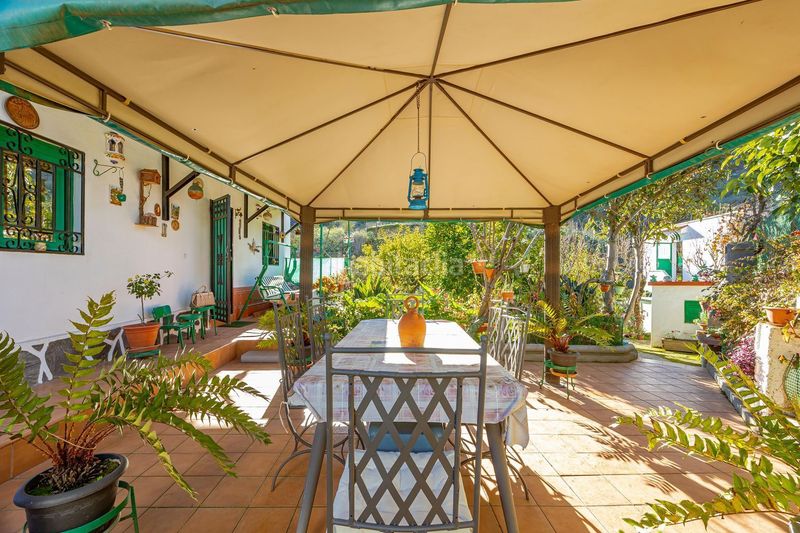Foto fbf5d824-7391-46a0-b49c-7c8e8ebf8d32. Chalet en Vega de San Mateo