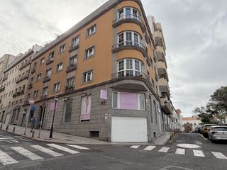 Local Comercial en Calle San Nicolás 2