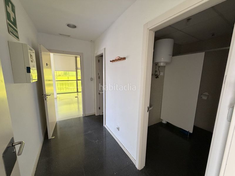 Foto b5af620e-8c80-4b6c-a729-c6f586c4b4f8. Affitto ufficio in calle albareda 40 in Santa Catalina - Canteras Palmas de Gran Canaria (Las)