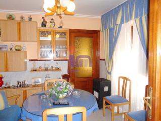 Haus in Valdepeñas. Casa en venta en barrio de la manzana, 5 dormitorios.
