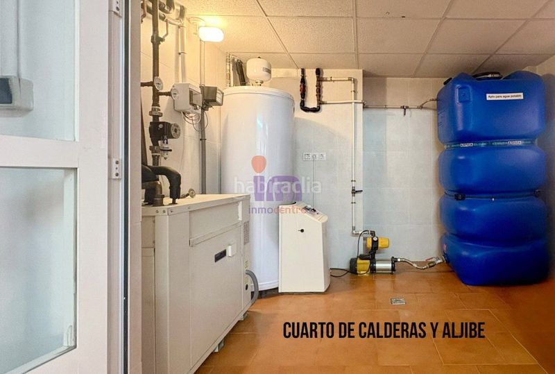 Foto a05ebacf-ad87-4ae8-bd26-968244d68873. Xalet amb calefacció aparcament piscina a Valdepeñas