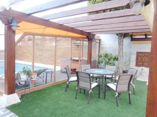 Xalet a Valdepeñas. Chalet en venta en subcentro, 5 dormitorios.