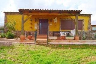 Masia en Valdepeas. Finca rst. en venta en periferia, 2 dormitorios.