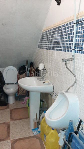 Foto c3fad2bb-75c9-4faa-b51c-12737b6b71f7. Casa amb calefacció aparcament piscina a Valdepeñas