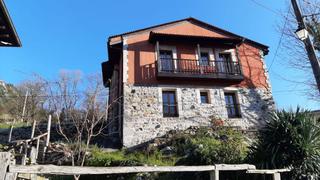 Masia a Cabrales. Casa rural en venta en poo, 8 dormitorios.