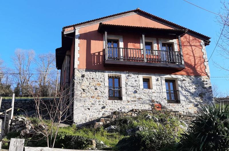 Foto fff04c5c-5b55-4ef6-855b-7e366a462f3c. Masía casa rural en venta en poo, 8 dormitorios. en Cabrales