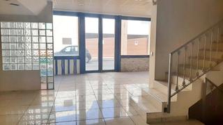 Lloguer Local Comercial a Valdepeñas. Local com. en alquiler en subcentro.