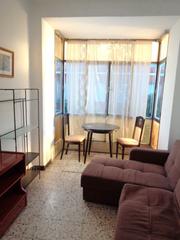 Casa in Valdepeñas. Casa en venta en centro, 3 dormitorios.