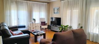 Xalet a Valdepeñas. Chalet en venta en subcentro, 4 dormitorios.