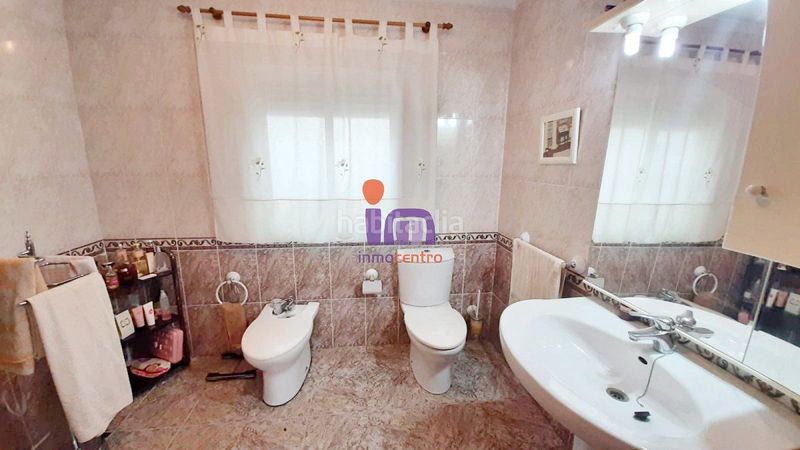 Foto 4d0cae6a-6edd-4229-9a63-4674ab3b7bed. Casa amb calefacció aparcament a Valdepeñas