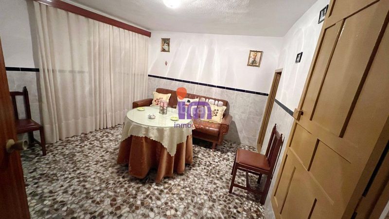 Foto 6a01f16b-ef23-48c0-9148-d6033be5e9c3. Casa a Alcubillas