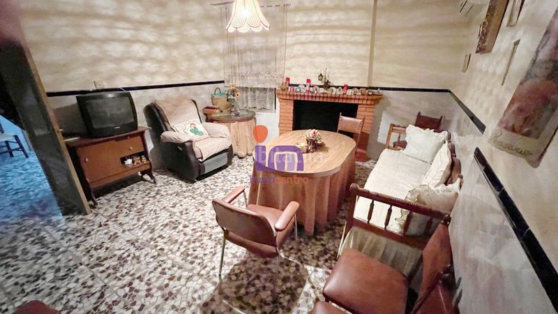 Foto b1eda973-3581-4ee6-8117-d734d37bd40a. Casa a Alcubillas