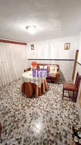 Foto f673e91a-6714-4dcc-b8c9-486da5094aba. Casa a Alcubillas
