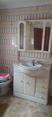 Casa a Valdepeñas. Casa en venta en subcentro, 2 dormitorios.