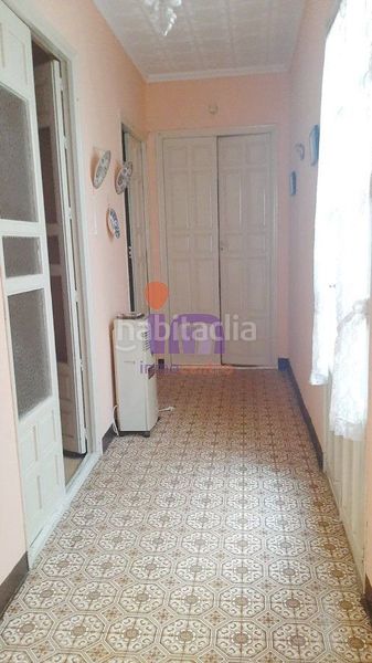 Foto e050bcec-450d-40ac-8440-f98fef4f4418. Casa a Valdepeñas