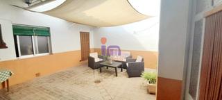Casa en Valdepeñas. Casa en venta en subcentro.
