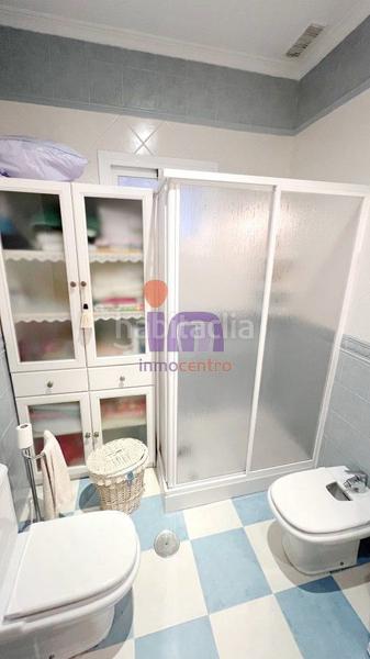 Foto 7d523ac7-0c42-4726-b018-545a61eb1b58. Piso  en venta en centro, 4 dormitorios. en Valdepeñas