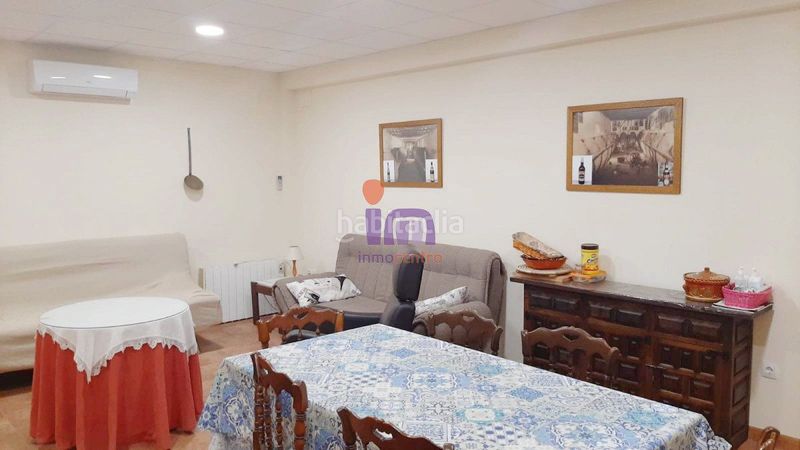 Foto db428466-6492-4289-86bb-061695018e2d. Masia a Valdepeñas