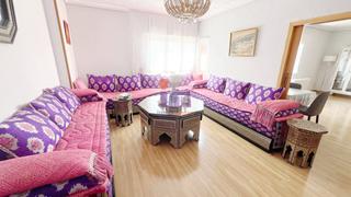 Flat in Valdepeñas. Piso en venta en centro, 4 dormitorios.