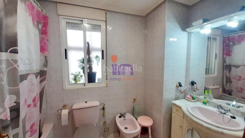 Foto d4942d50-1e42-4860-b176-127bd695d9e3. Piso  en venta en hospital, 4 dormitorios. en Valdepeñas