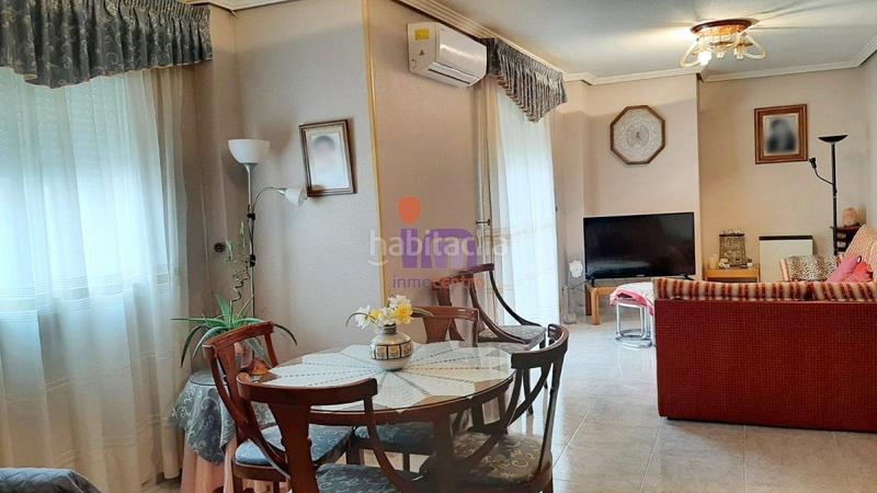 Foto dc04b3f2-a5ce-432e-96a2-d34d8a011e68. Piso  en venta en hospital, 4 dormitorios. en Valdepeñas