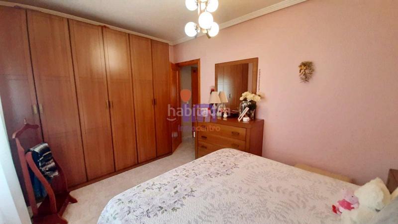 Foto dd945163-5ede-455a-a13e-825453aa404a. Piso  en venta en hospital, 4 dormitorios. en Valdepeñas