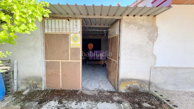 Foto 400dd2c5-8620-4f4d-bdf1-71edcd55bb50. Chalet  en venta en periferia, 3 dormitorios. en Valdepeñas