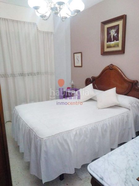 Foto b1add105-c321-480b-9e57-91355a04583c. Casa adossada a Torrenueva