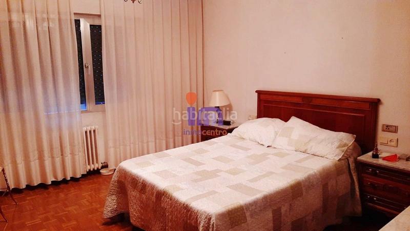 Foto 600d728d-61ce-4b6d-b667-7dd975001c14. Piso  en venta en centro, 3 dormitorios. en Valdepeñas