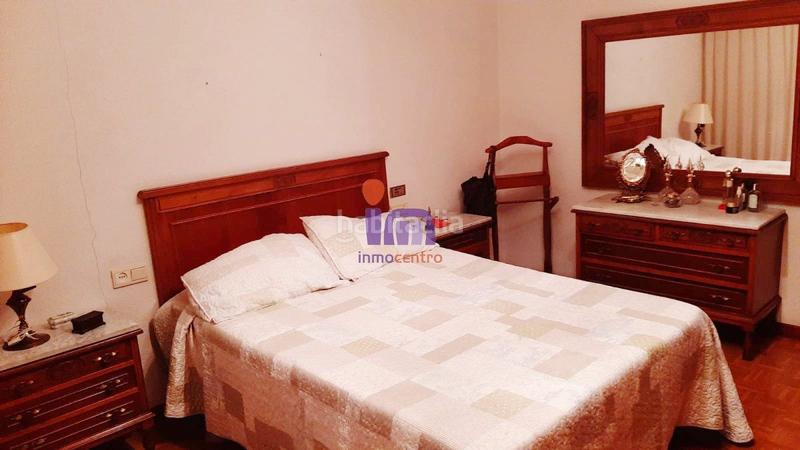 Foto d8d99802-d7dd-4deb-84bd-69a48921dc87. Piso  en venta en centro, 3 dormitorios. en Valdepeñas